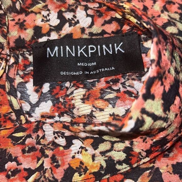 ✨MINKPINK GABAE HIGH NECK SZ MEDIUM BLOUSE✨ - Picture 8 of 8